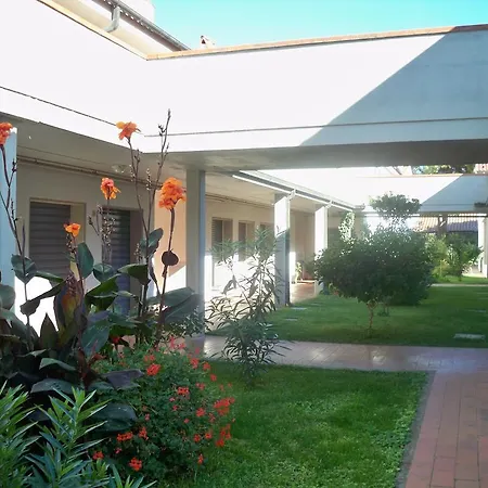 Aparthotel Airone