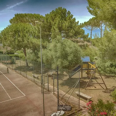 Aparthotel Airone 2*